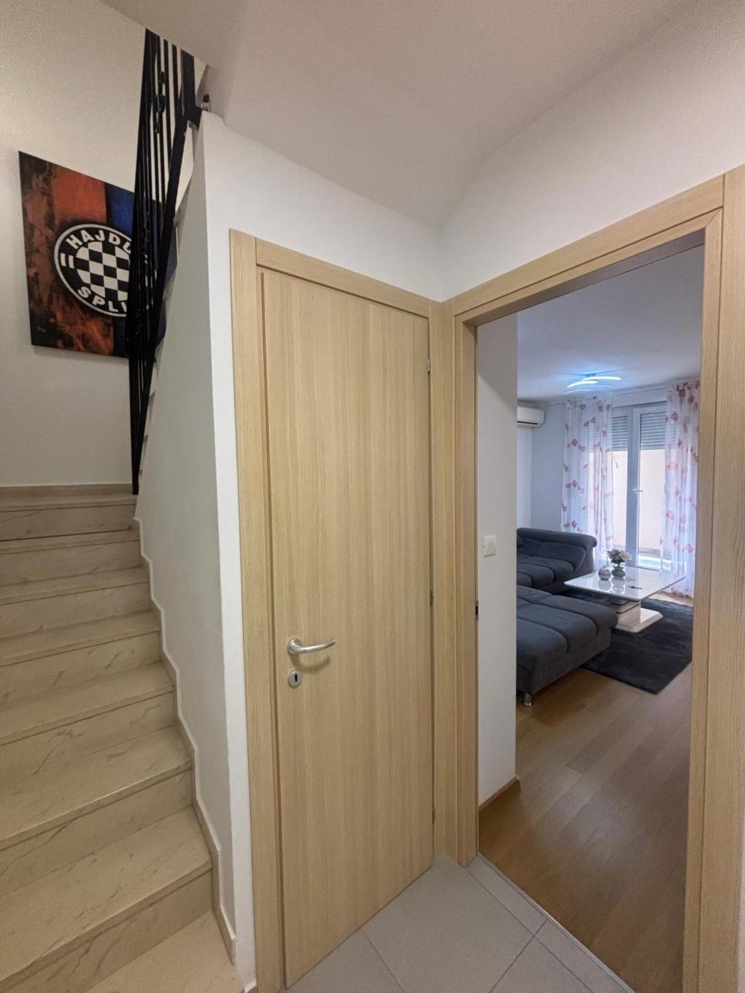Apartment Dalmatinos Split Znjan Kültér fotó